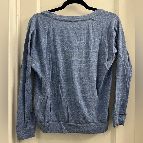 Soft cotton long sleeve shirt, blue size small/medium - Picture 2 of 2